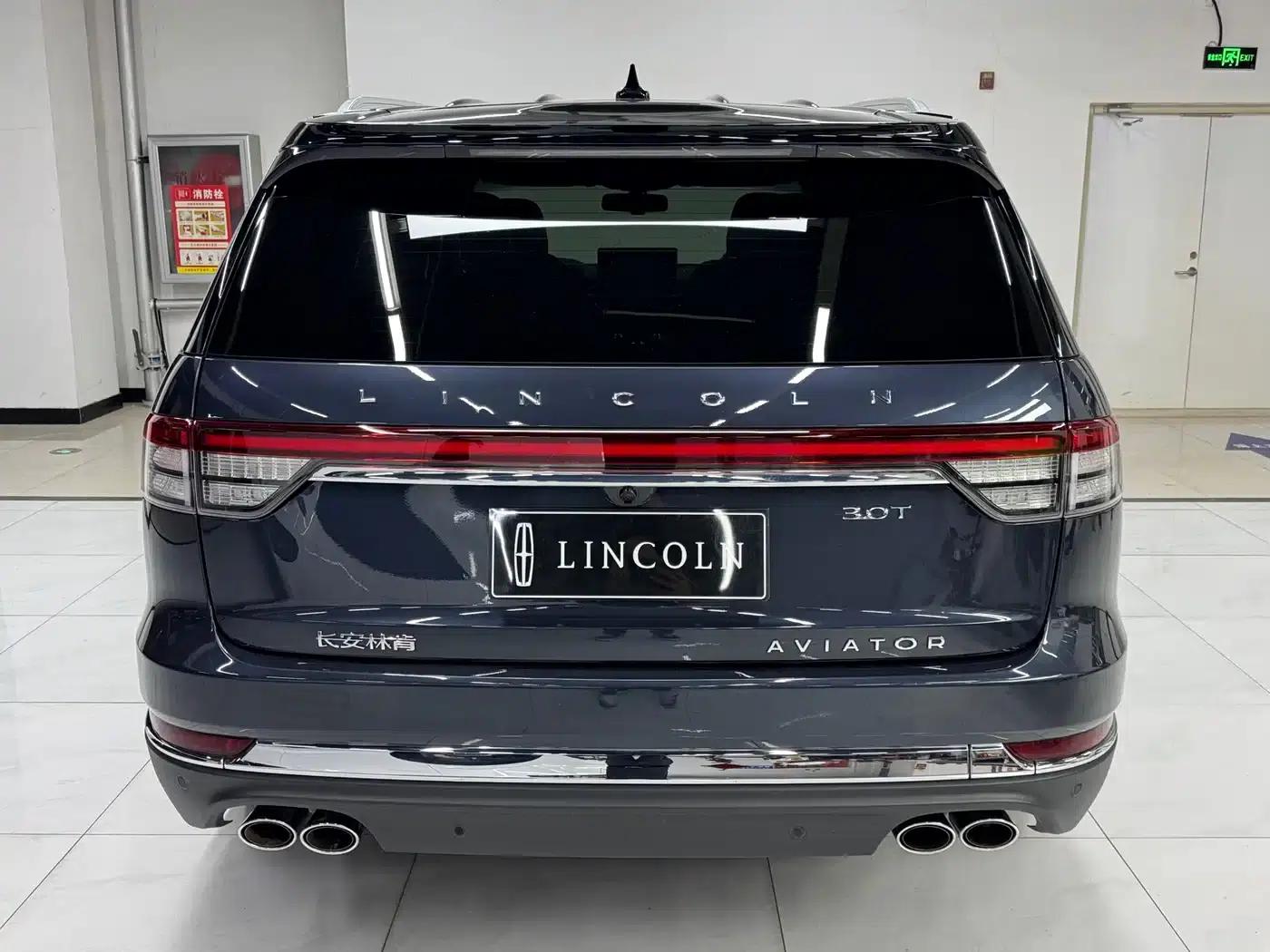 2021 Aviator 3.0T V6 AWD Executive Edition — миниатюра 5