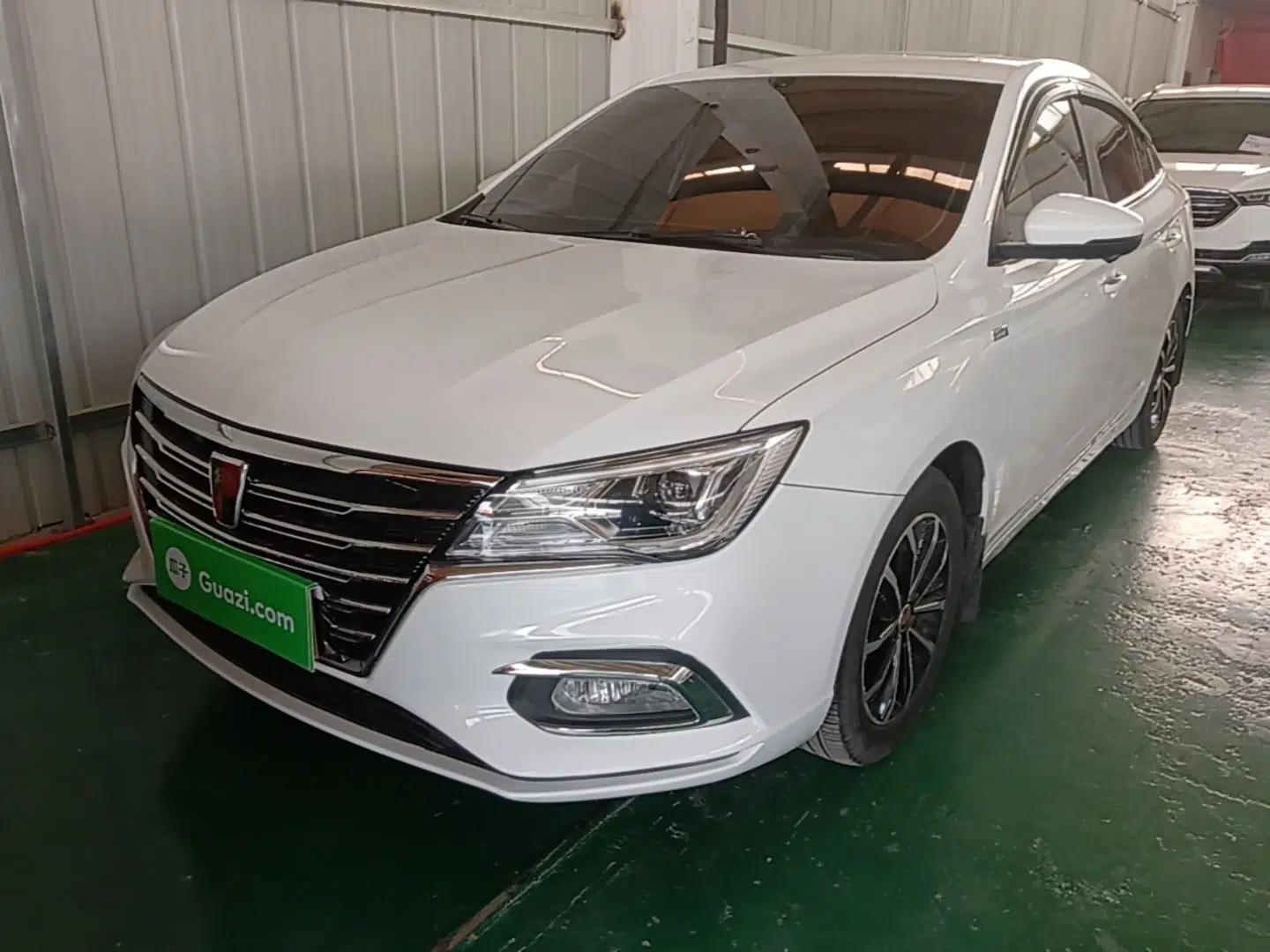 Roewe i5 2020 1.5L Automatic 4G Connect Luxury Flagship Edition — миниатюра 1