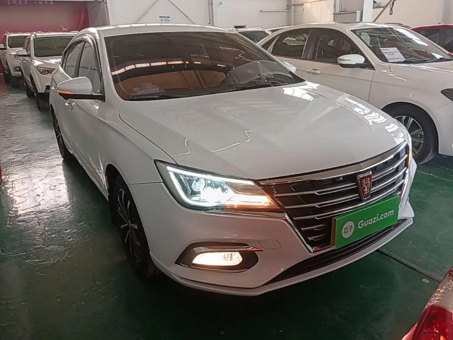Roewe i5 2020 1.5L Automatic 4G Connect Luxury Flagship Edition — миниатюра 3