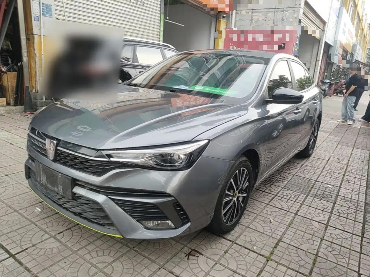 Roewe i5 2021 1.5L Manual Platinum Edition — миниатюра 1