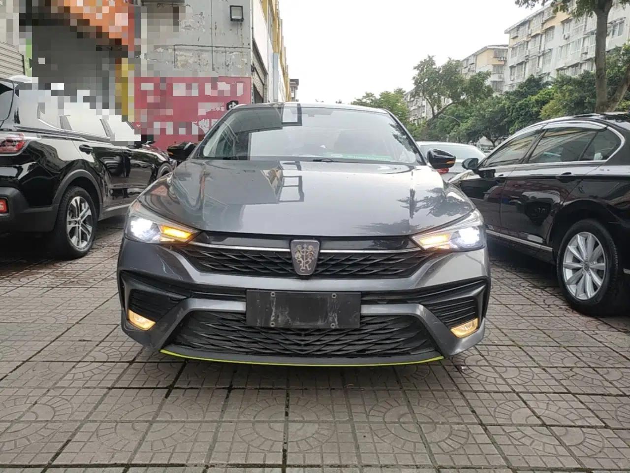 Roewe i5 2021 1.5L Manual Platinum Edition — миниатюра 2