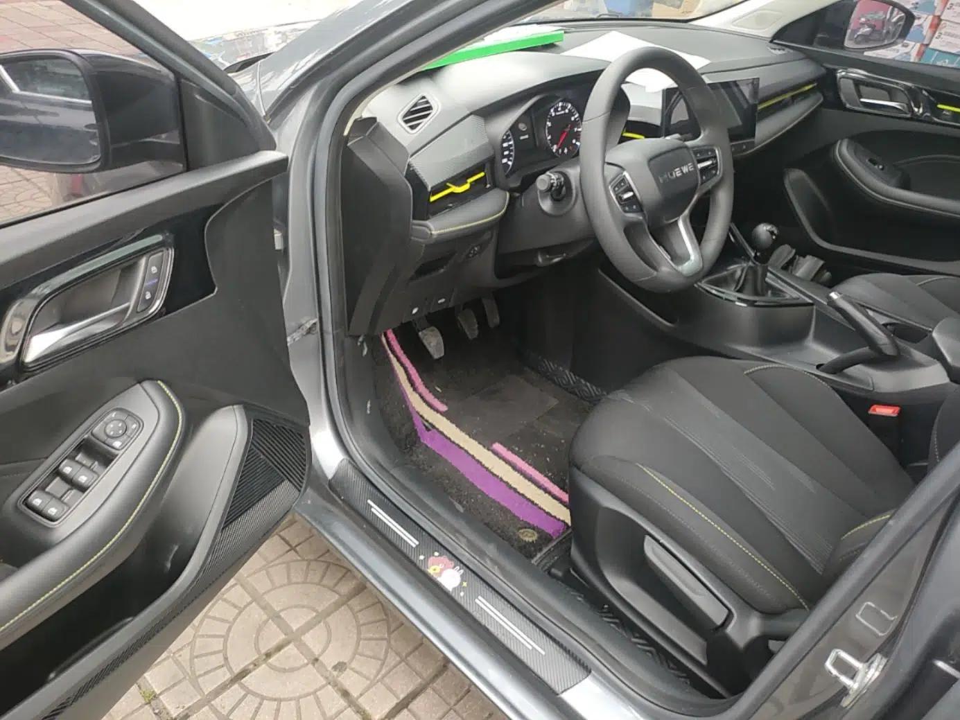 Roewe i5 2021 1.5L Manual Platinum Edition — миниатюра 19