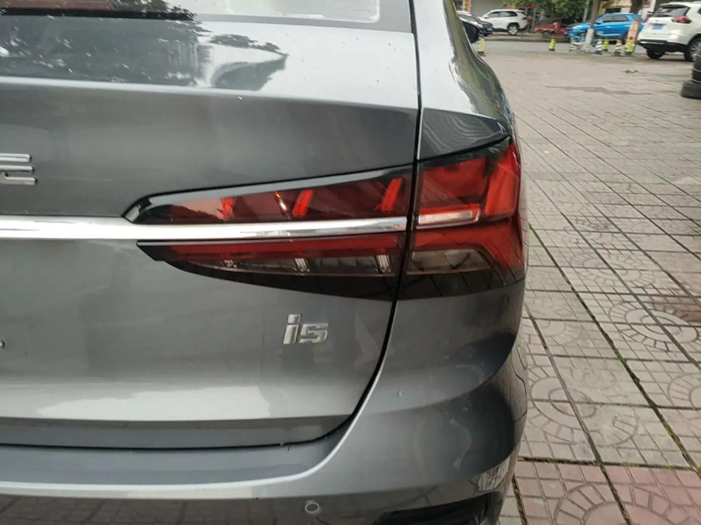 Roewe i5 2021 1.5L Manual Platinum Edition — миниатюра 7
