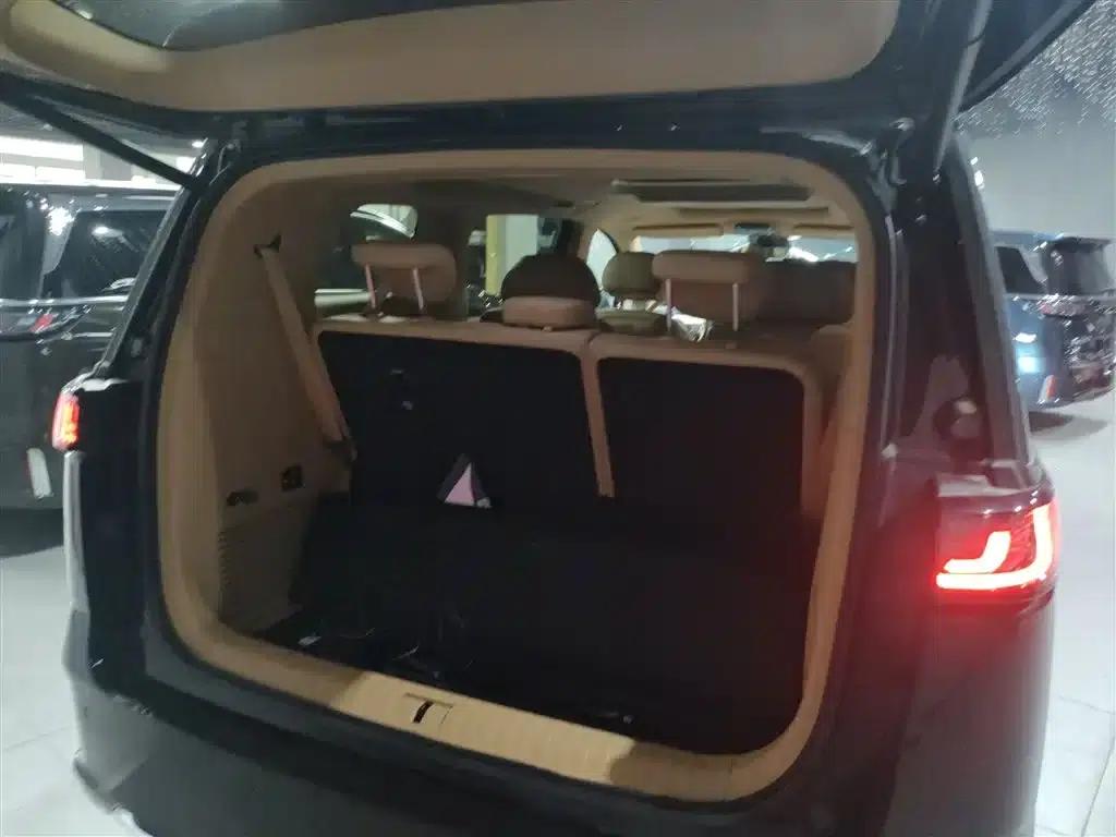 Voyah Dreamer 2025 PHEV AWD Flagship Kunpeng Edition — миниатюра 15