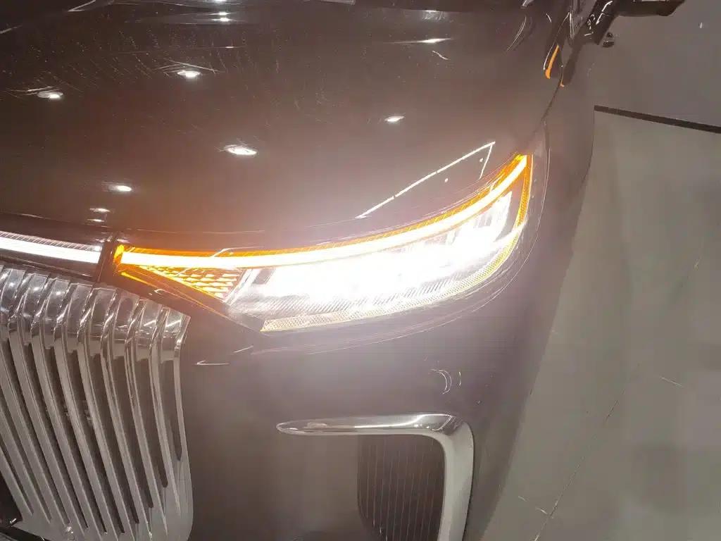 Voyah Dreamer 2025 PHEV AWD Flagship Kunpeng Edition — миниатюра 18
