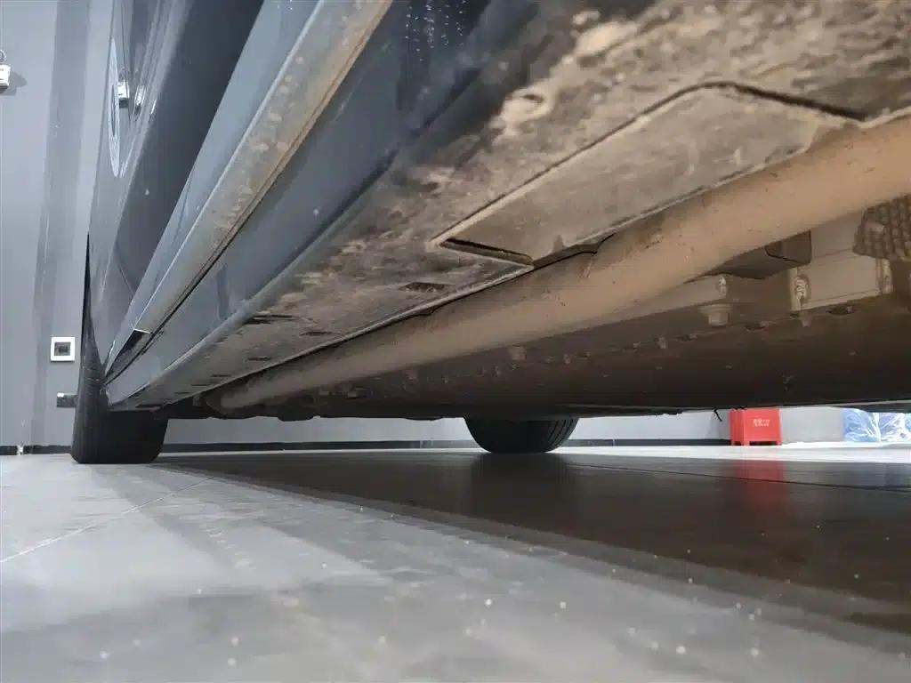 Voyah Dreamer 2025 PHEV AWD Flagship Kunpeng Edition — миниатюра 20