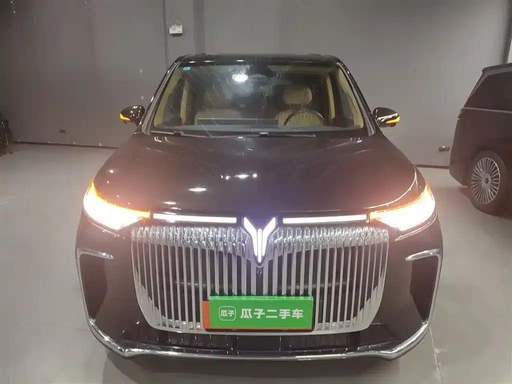 Voyah Dreamer 2025 PHEV AWD Flagship Kunpeng Edition — миниатюра 3