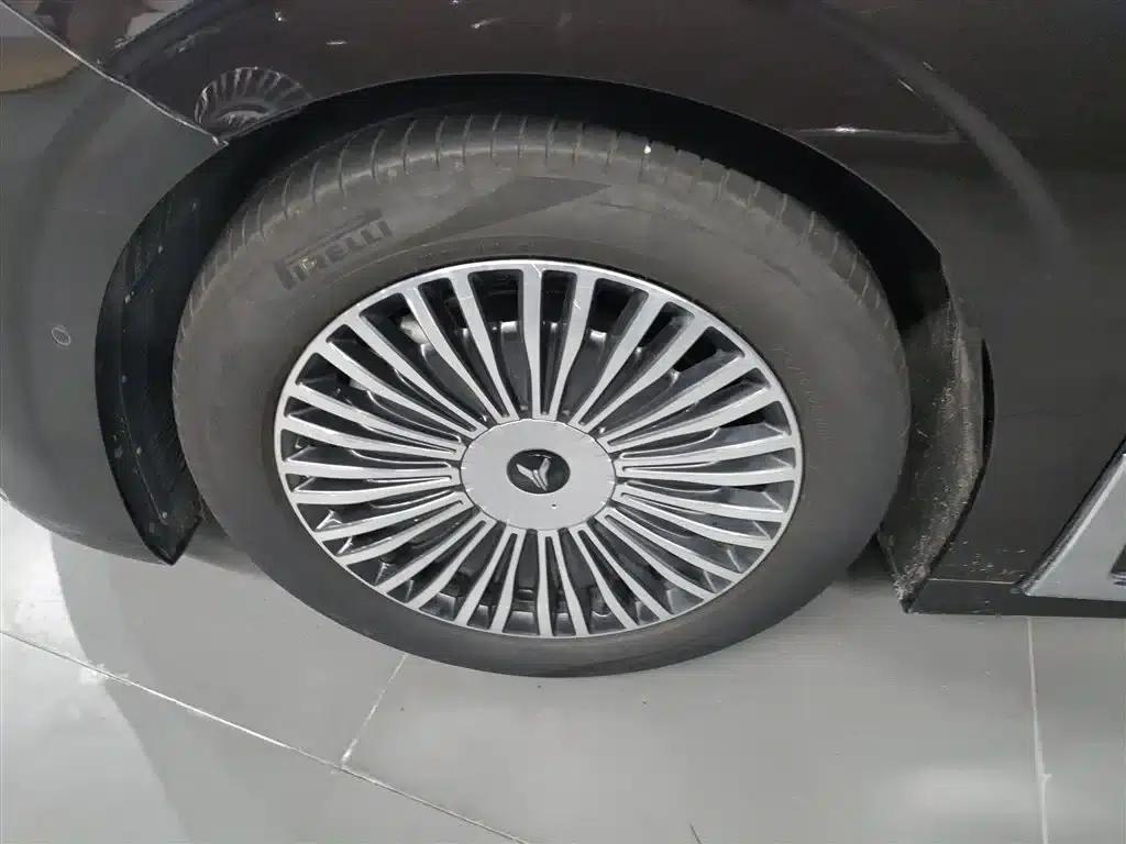 Voyah Dreamer 2025 PHEV AWD Flagship Kunpeng Edition — миниатюра 25