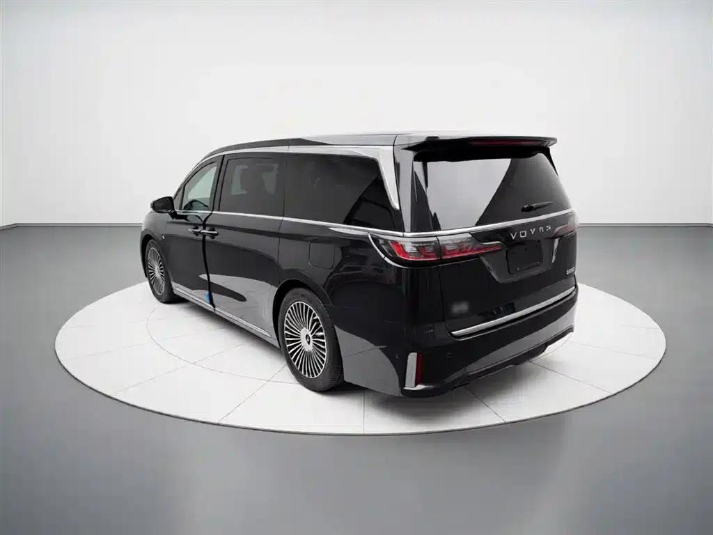 Voyah Dreamer 2025 PHEV AWD Flagship Kunpeng Edition — миниатюра 5
