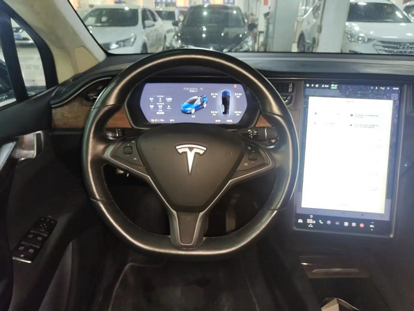 Tesla Model X 2016 X 75D — миниатюра 13