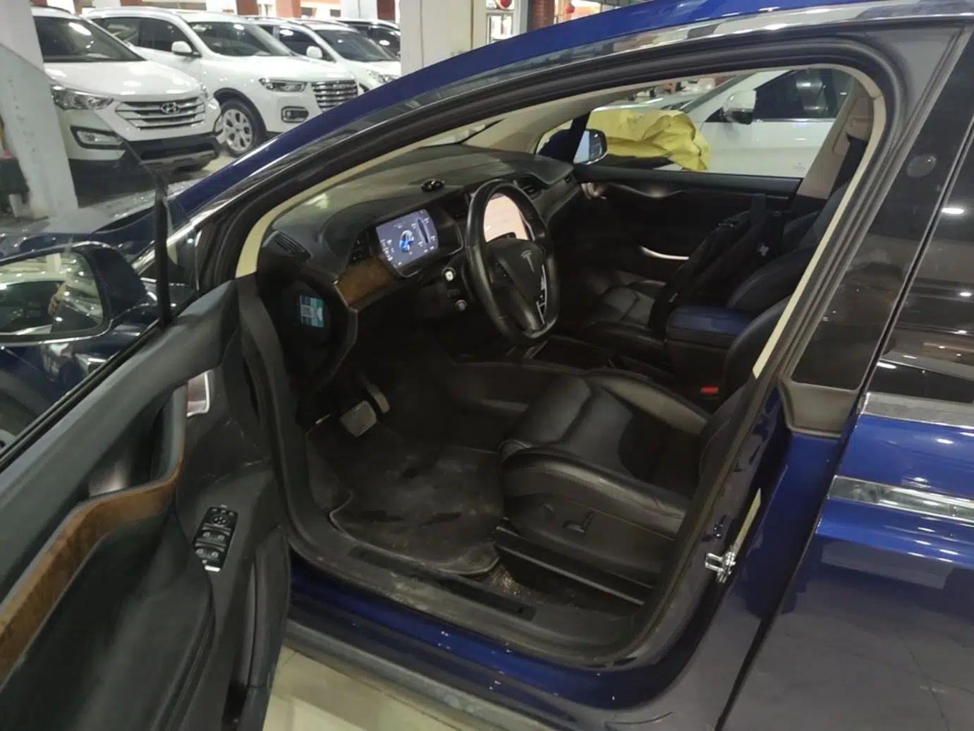 Tesla Model X 2016 X 75D — миниатюра 18