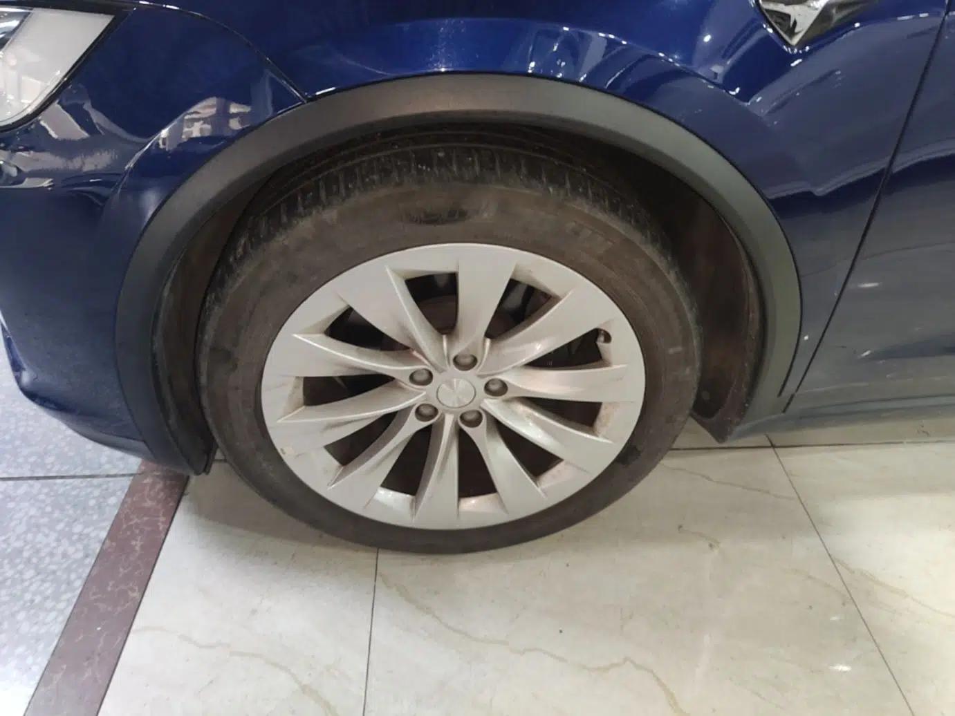 Tesla Model X 2016 X 75D — миниатюра 9