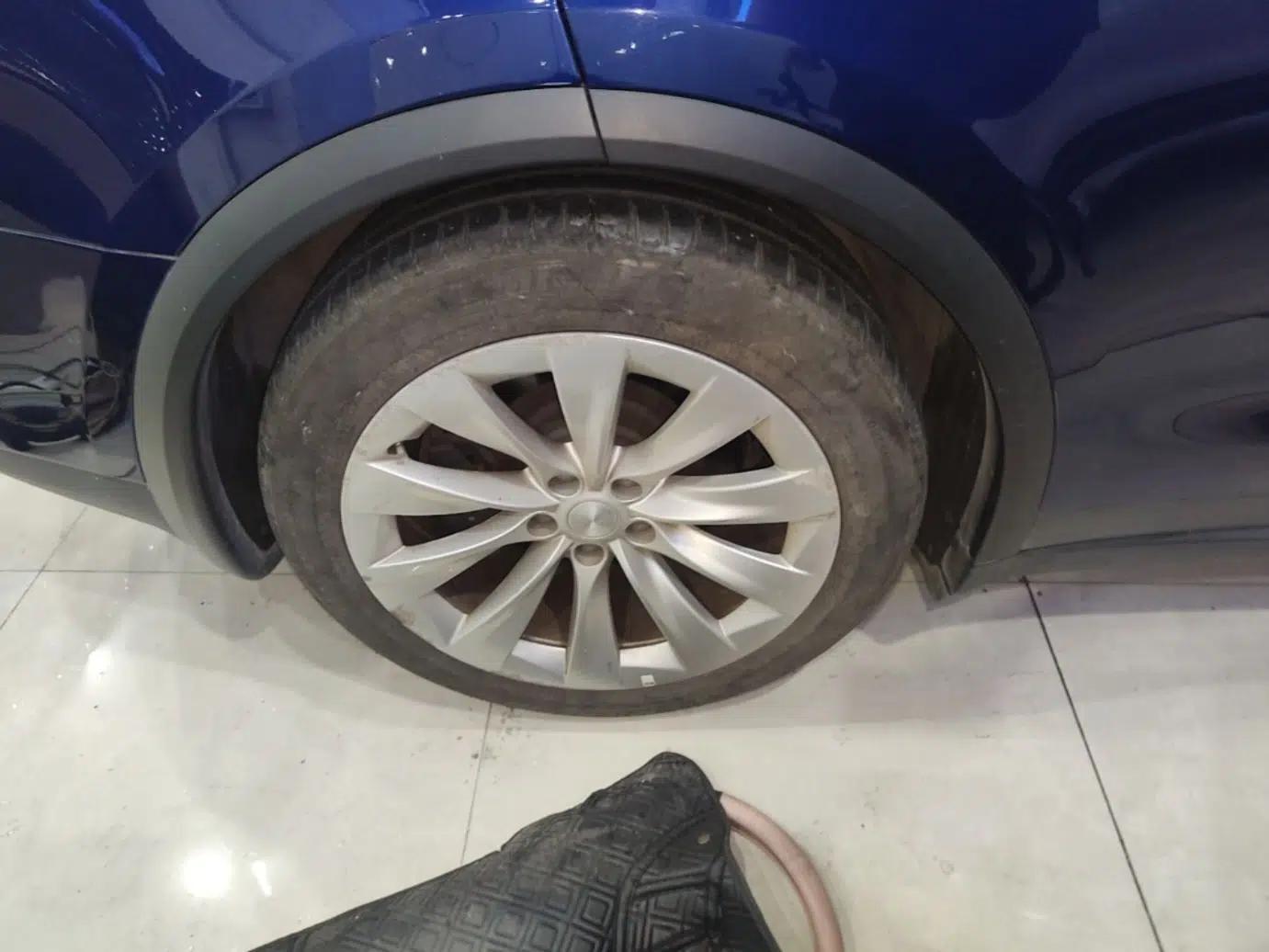 Tesla Model X 2016 X 75D — миниатюра 10