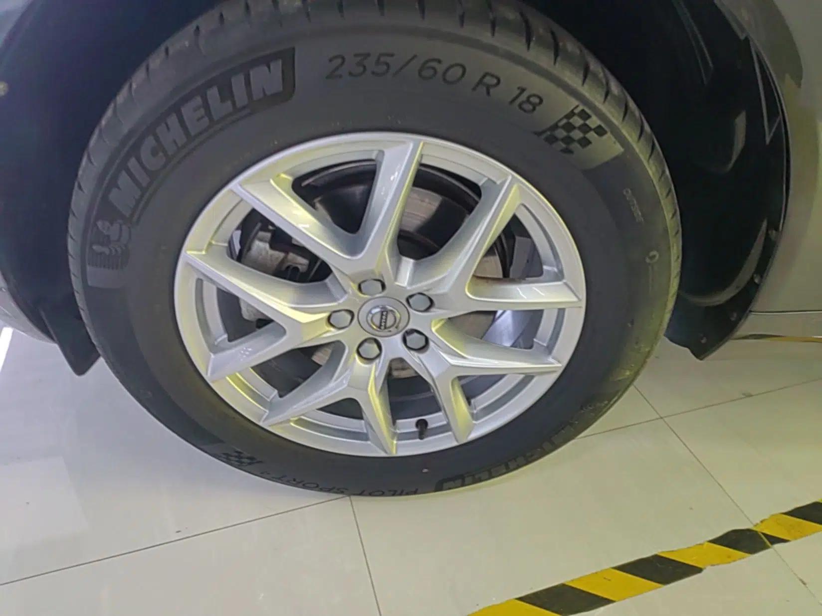 Volvo XC60 2021 T5 4x4 Smart Luxury Edition — миниатюра 8