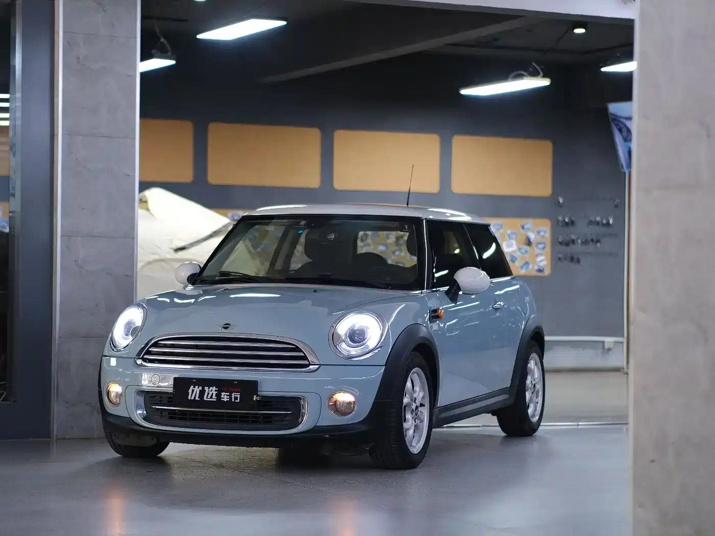 MINI 2012 1.6L COOPER Baker Street — миниатюра 1