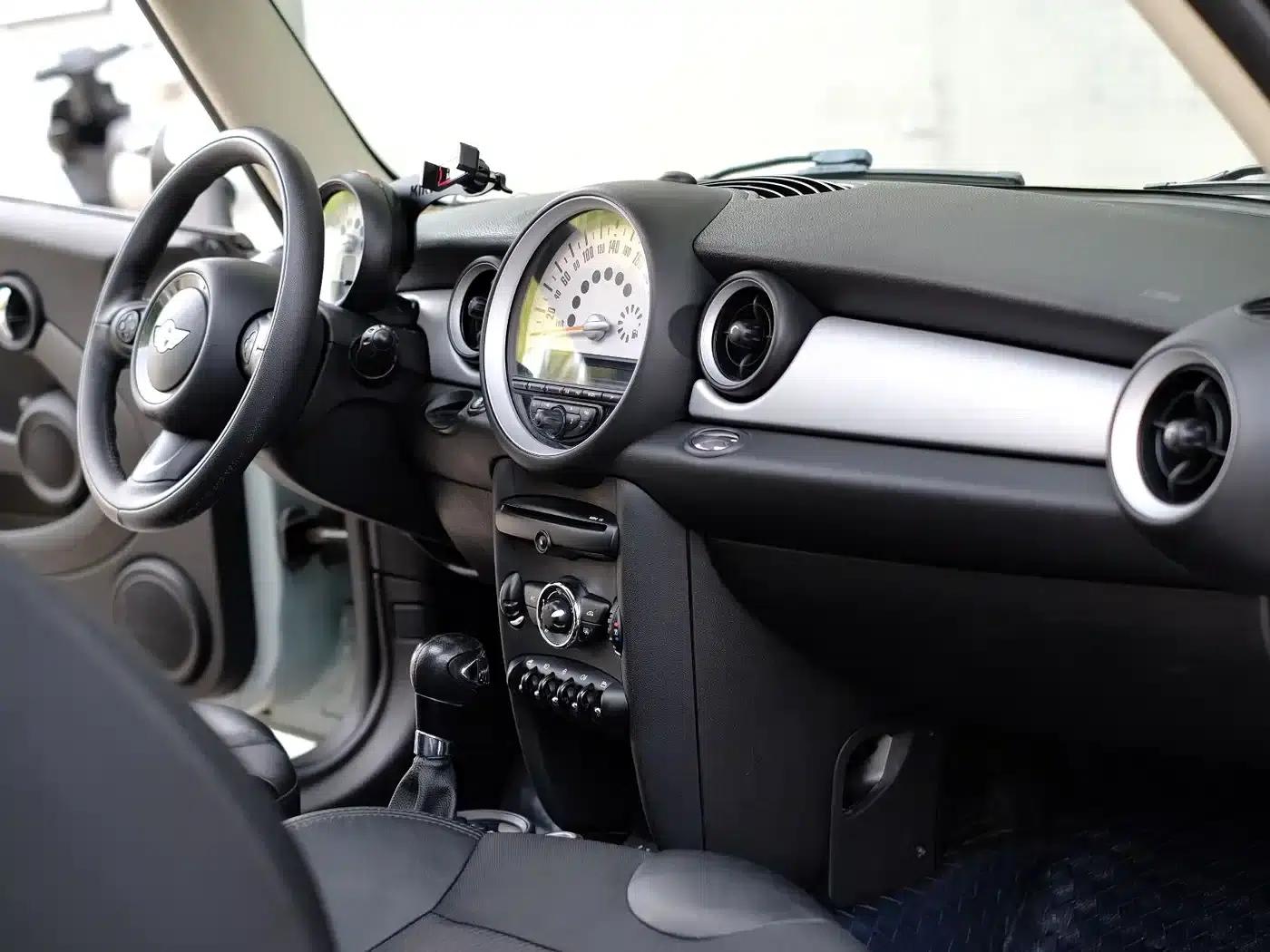MINI 2012 1.6L COOPER Baker Street — миниатюра 30