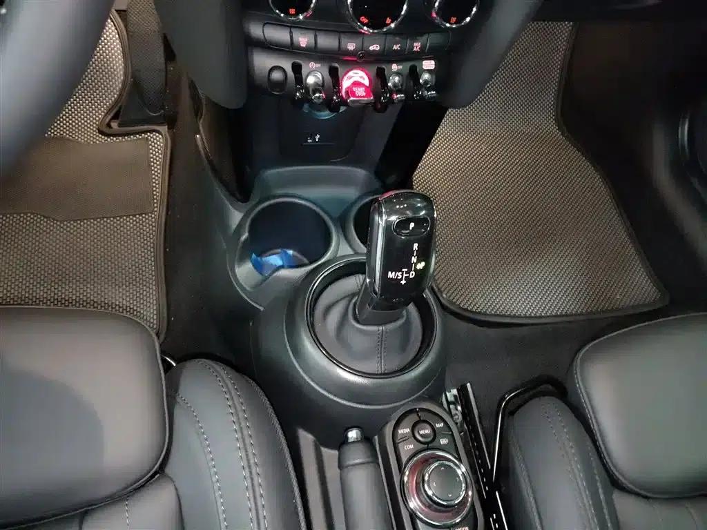 MINI 2022 2.0T COOPER S Artist — миниатюра 10