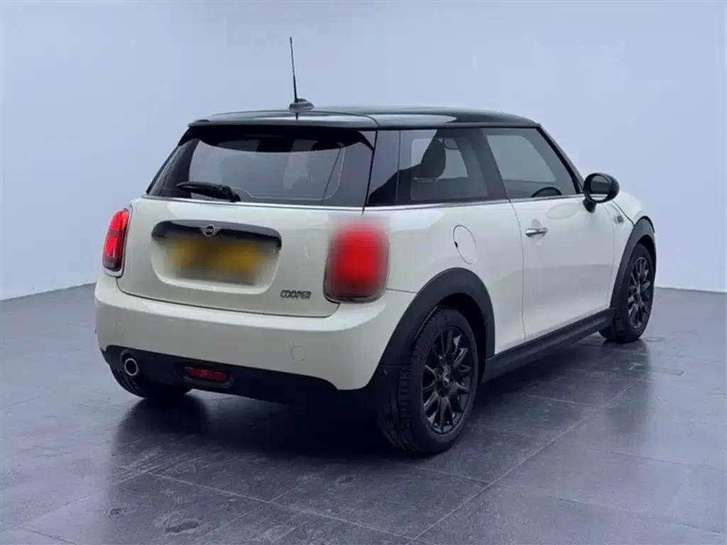2018 MINI 1.5T COOPER Classic — миниатюра 21