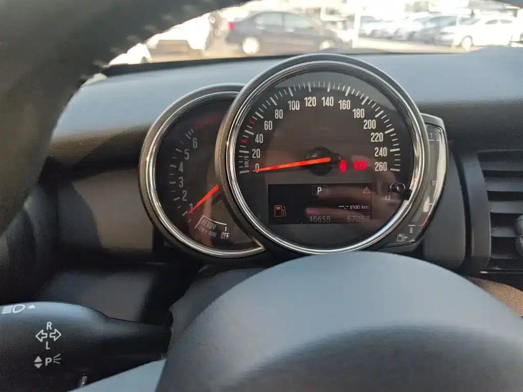 2018 MINI 1.5T ONE PLUS — миниатюра 6