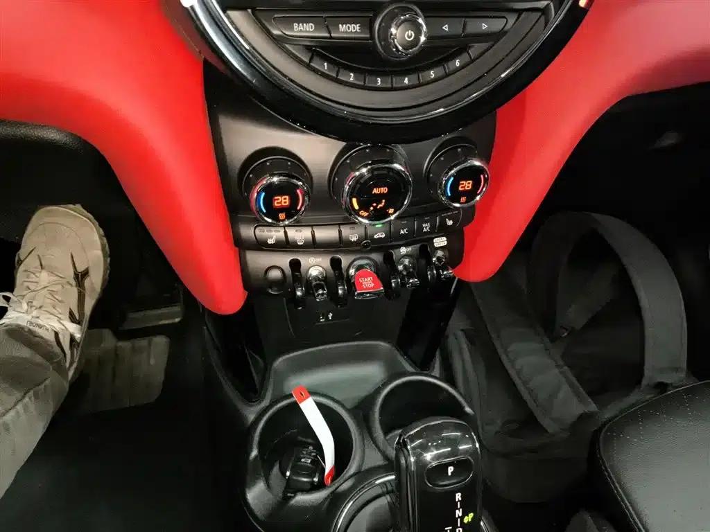 MINI 2018 1.5T COOPER Artist — миниатюра 12