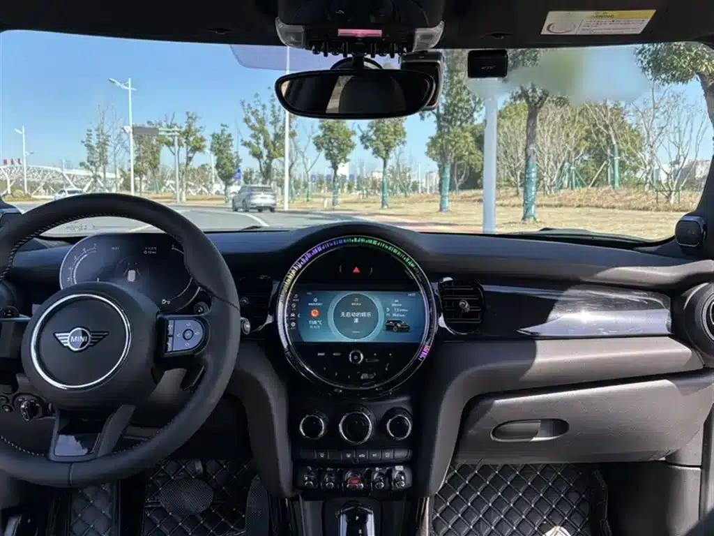 MINI 2023 Facelift 2.0T COOPER S Artist — миниатюра 13