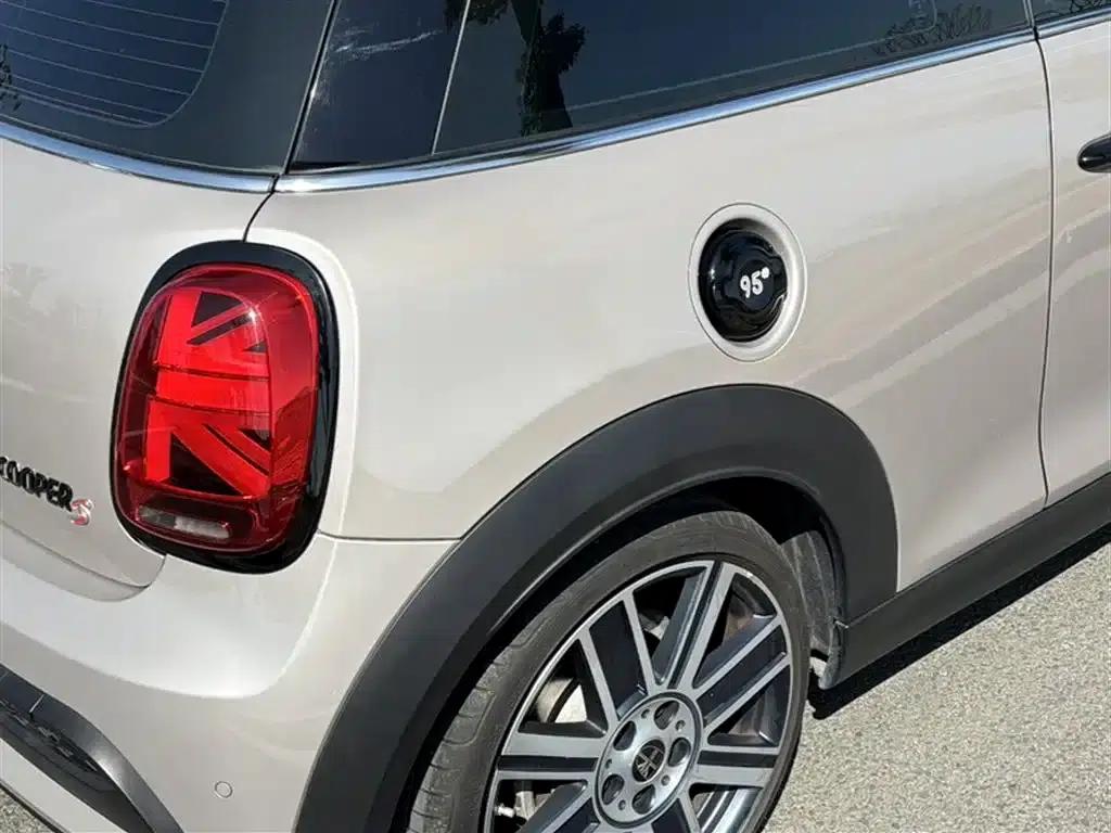 MINI 2023 Facelift 2.0T COOPER S Artist — миниатюра 21