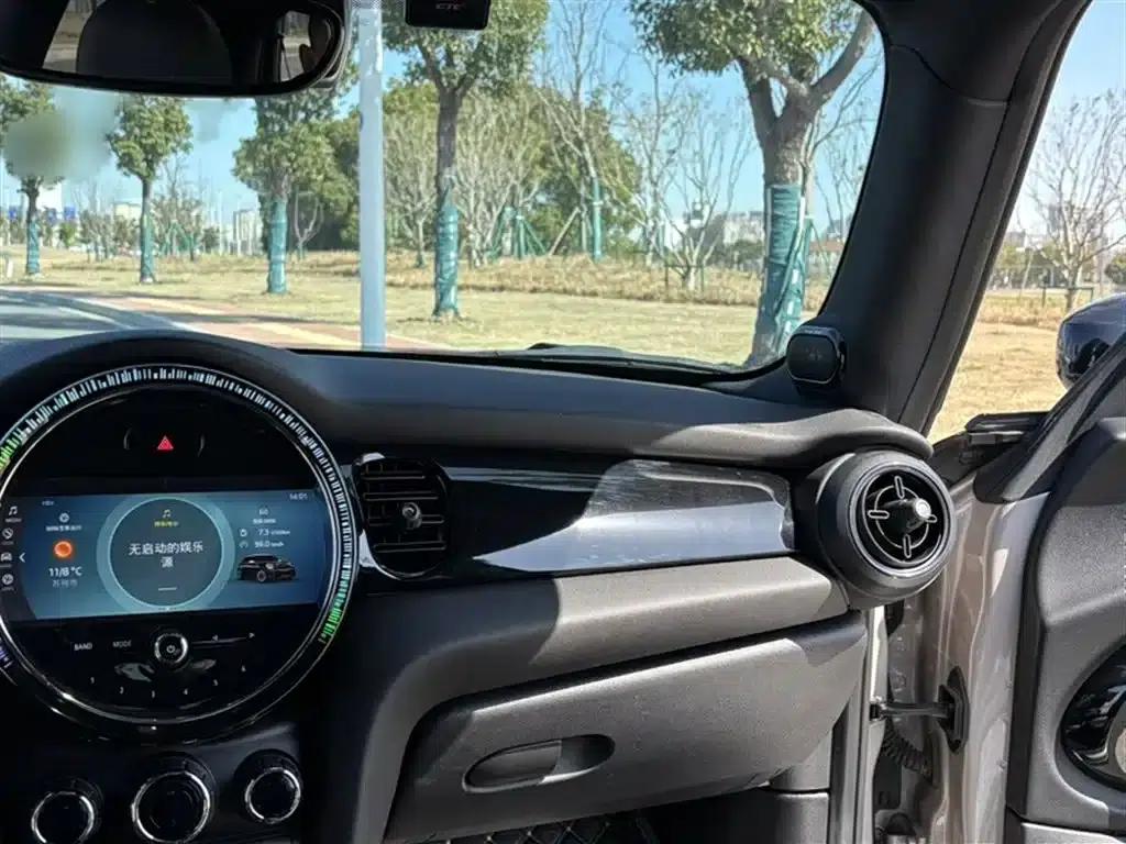 MINI 2023 Facelift 2.0T COOPER S Artist — миниатюра 5