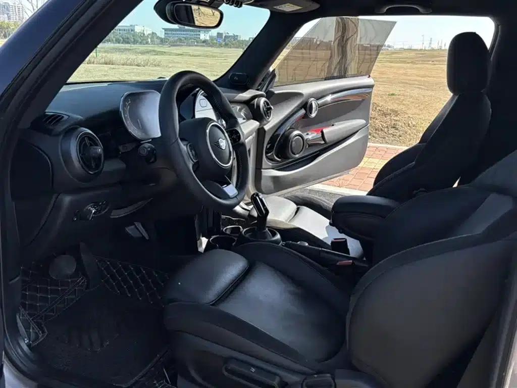 MINI 2023 Facelift 2.0T COOPER S Artist — миниатюра 7