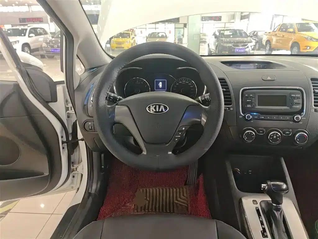 Kia K3 2016 1.6L Automatic GL — миниатюра 11