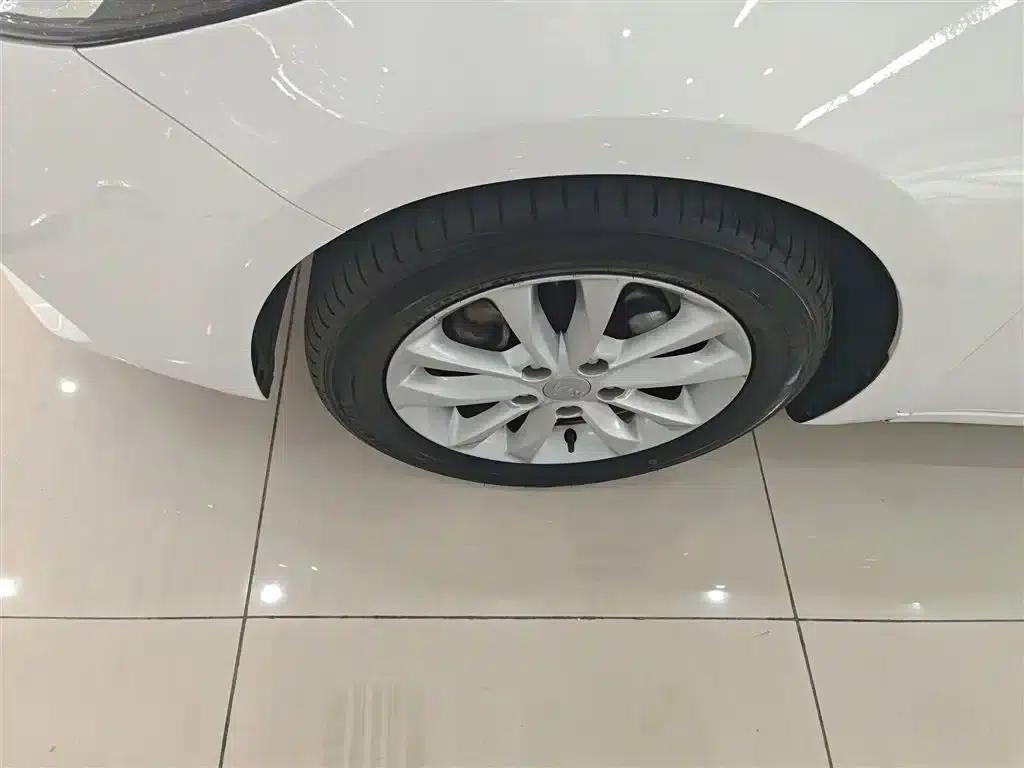 Kia K3 2016 1.6L Automatic GL — миниатюра 23