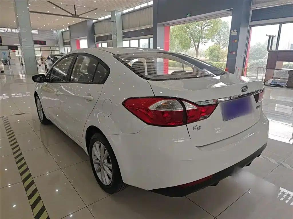 Kia K3 2016 1.6L Automatic GL — миниатюра 5