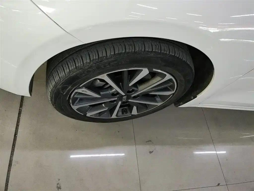 Kia K3 2020 1.5L CVT Fashion Edition — миниатюра 25