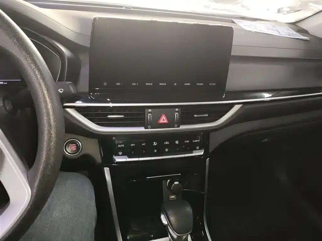 Kia K3 2020 1.5L CVT Fashion Edition — миниатюра 9