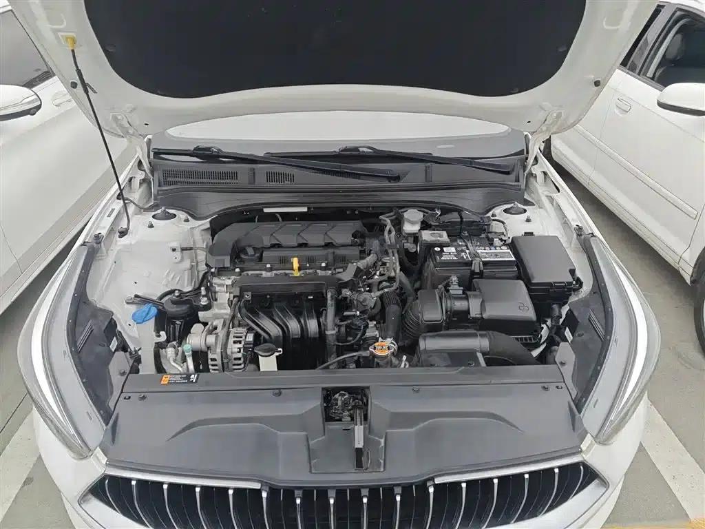 Kia K3 2021 Facelift 1.5L CVT Fashion Edition — миниатюра 10