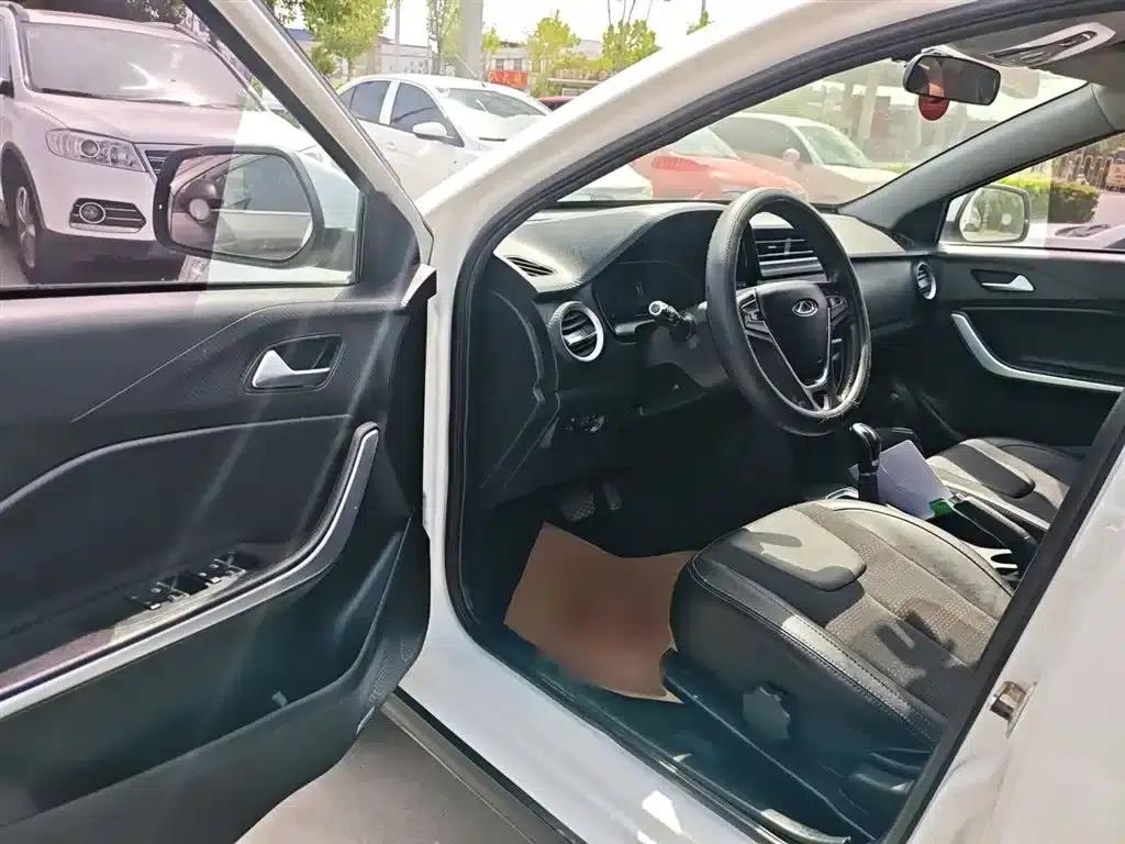 Chery Tiggo 3x 2018 1.5L Automatic Deluxe Edition — миниатюра 12