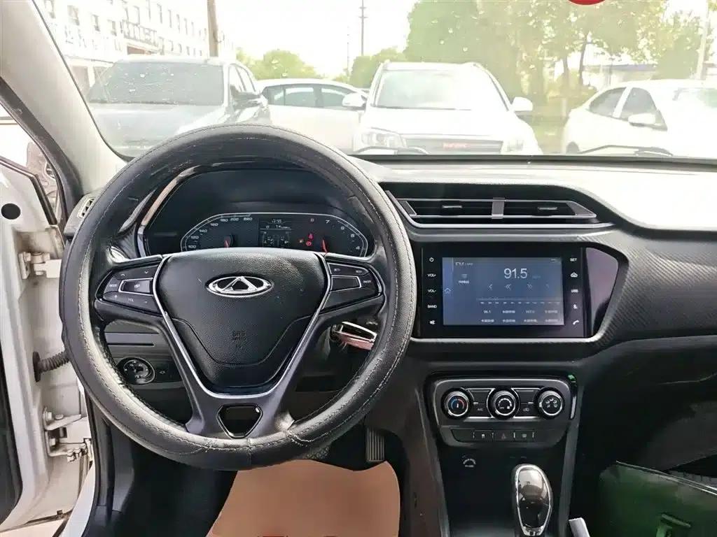 Chery Tiggo 3x 2018 1.5L Automatic Deluxe Edition — миниатюра 6