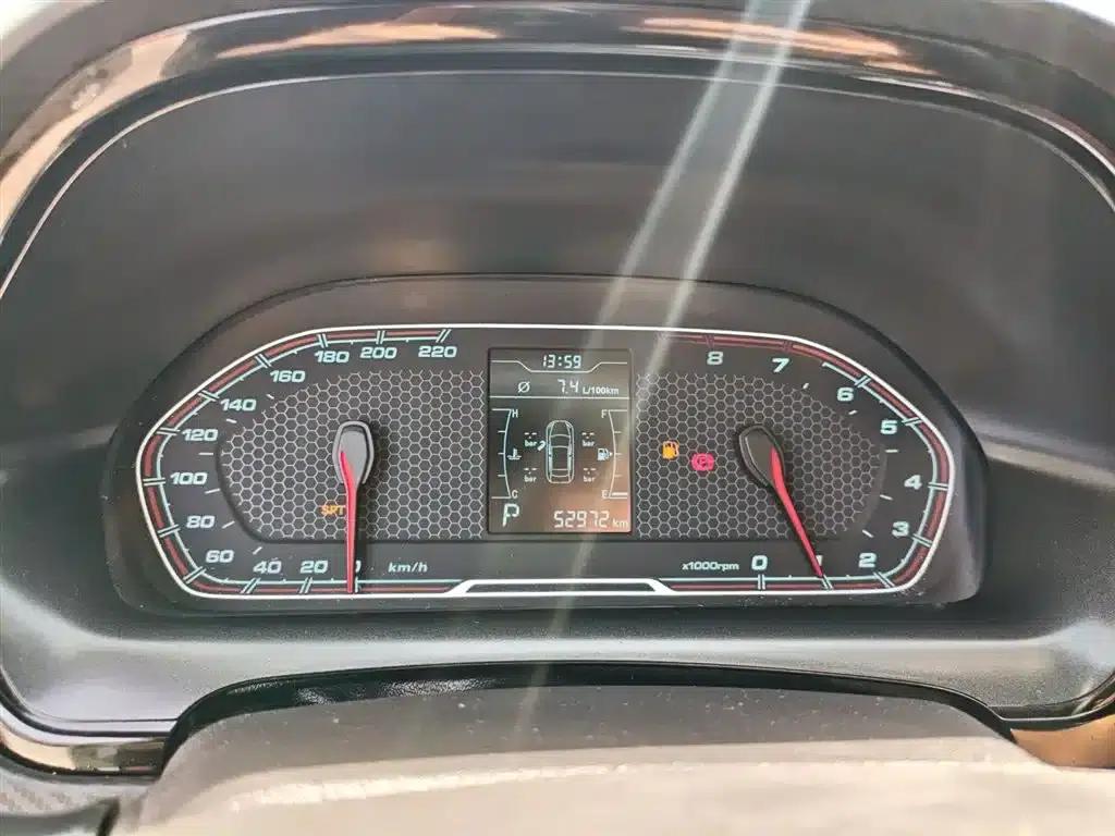 Chery Tiggo 3x 2018 1.5L Automatic Deluxe Edition — миниатюра 8