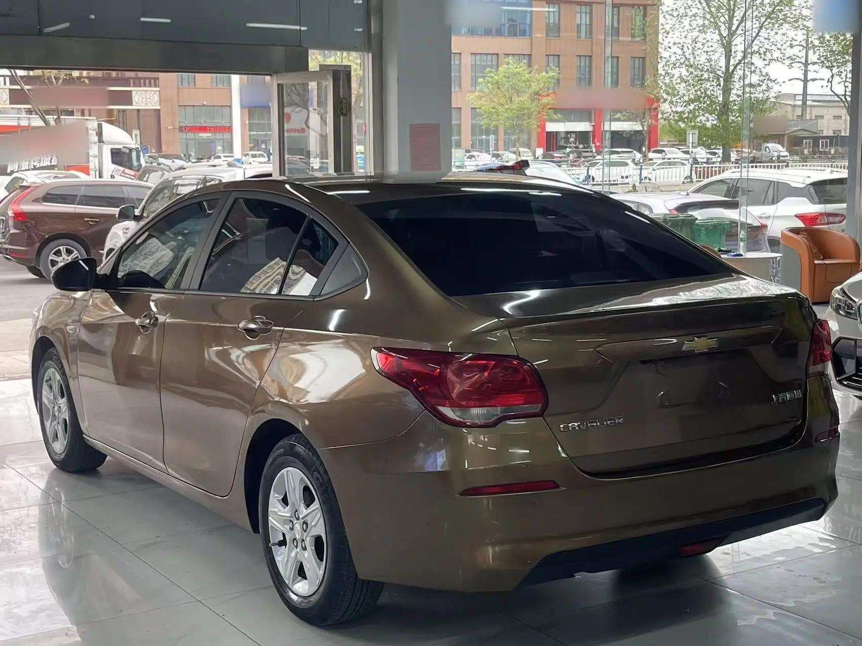 Chevrolet Cavalier 2016 1.5L Automatic Enjoyment Edition — миниатюра 4