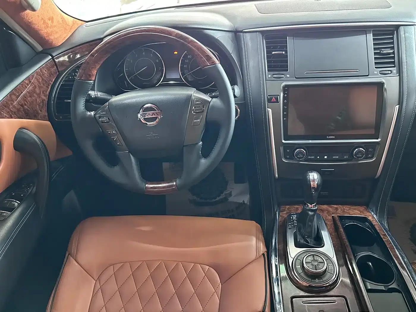 Nissan Patrol 2018 4.0L Leader Edition — миниатюра 5