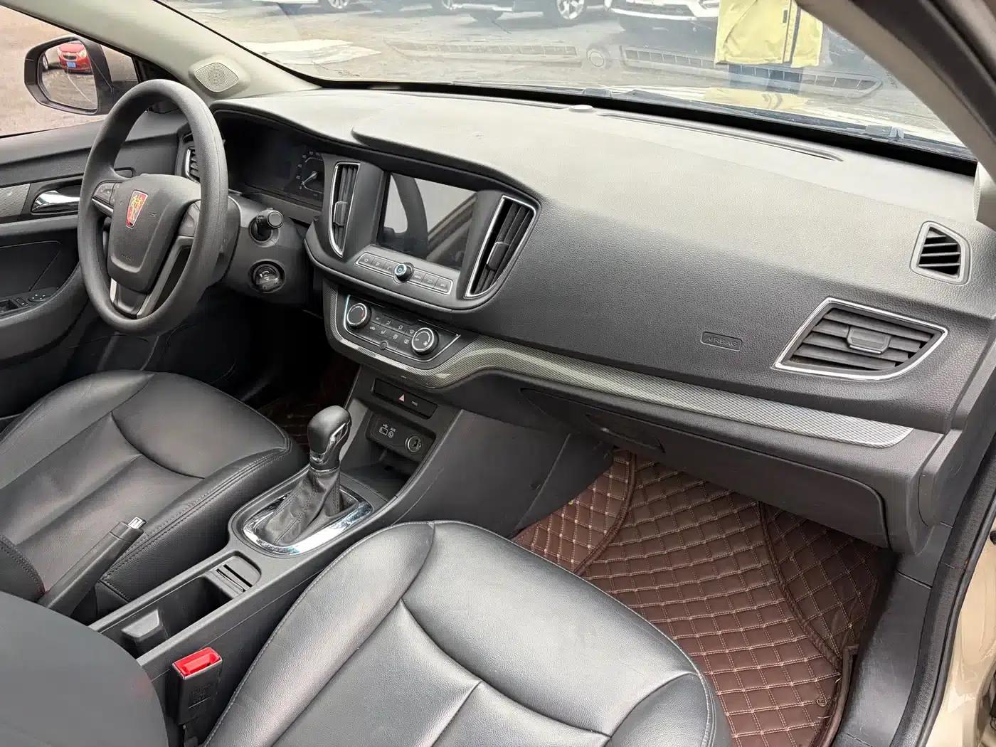 Roewe 360 2015 1.5L Automatic Deluxe Edition — миниатюра 13