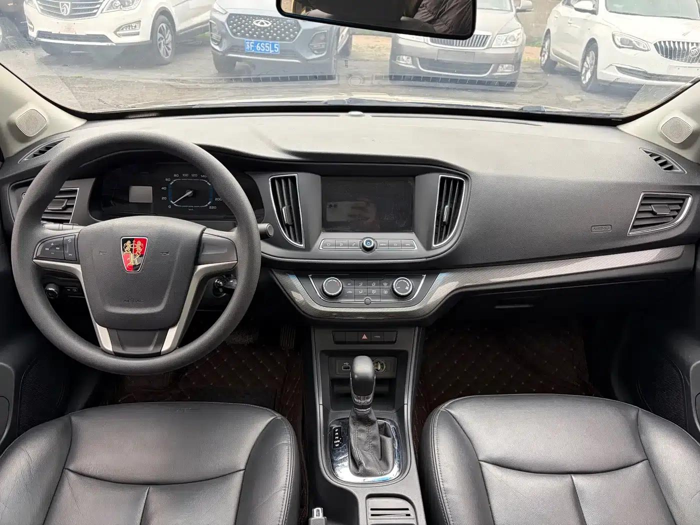 Roewe 360 2015 1.5L Automatic Deluxe Edition — миниатюра 9