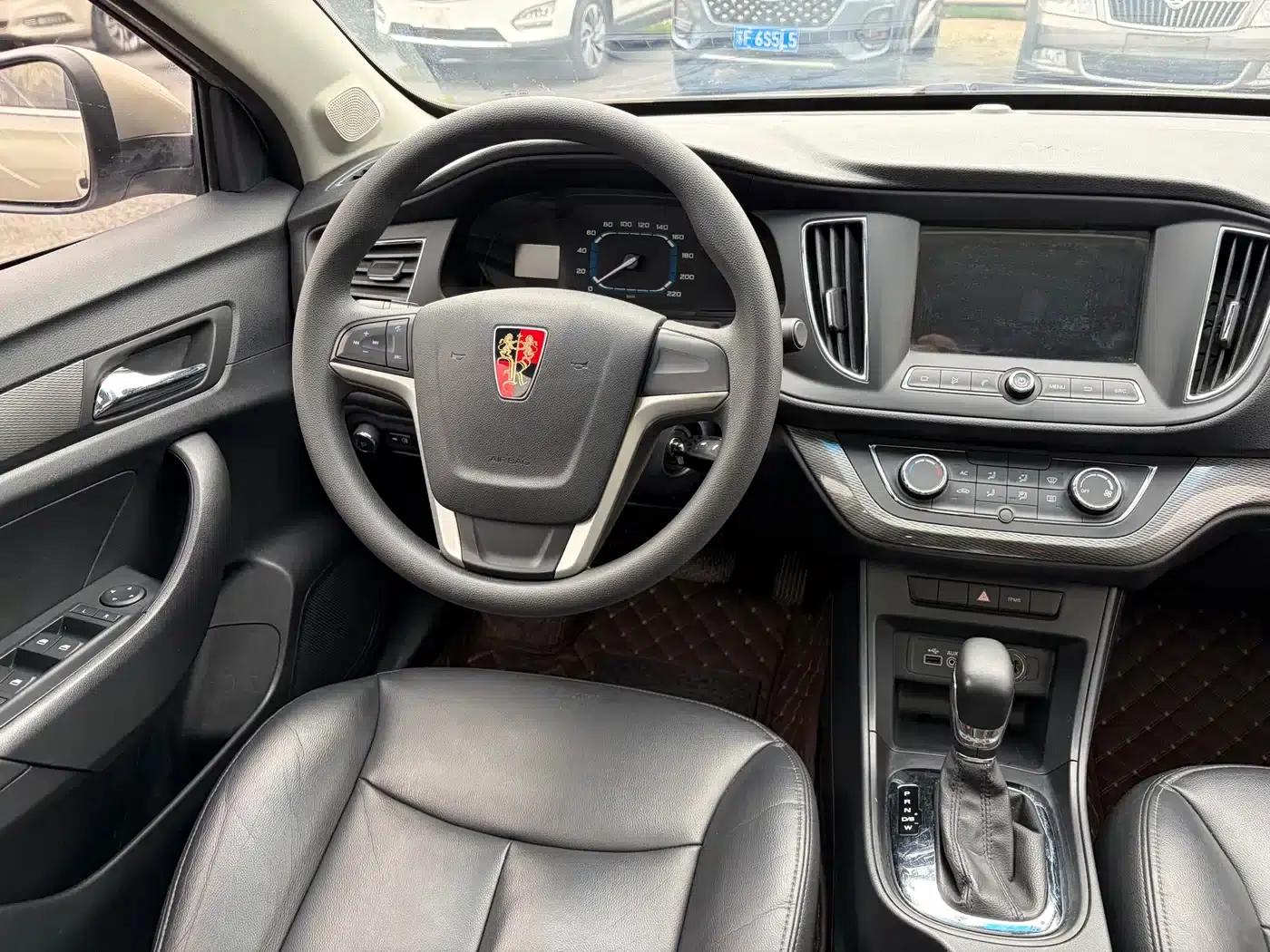 Roewe 360 2015 1.5L Automatic Deluxe Edition — миниатюра 10