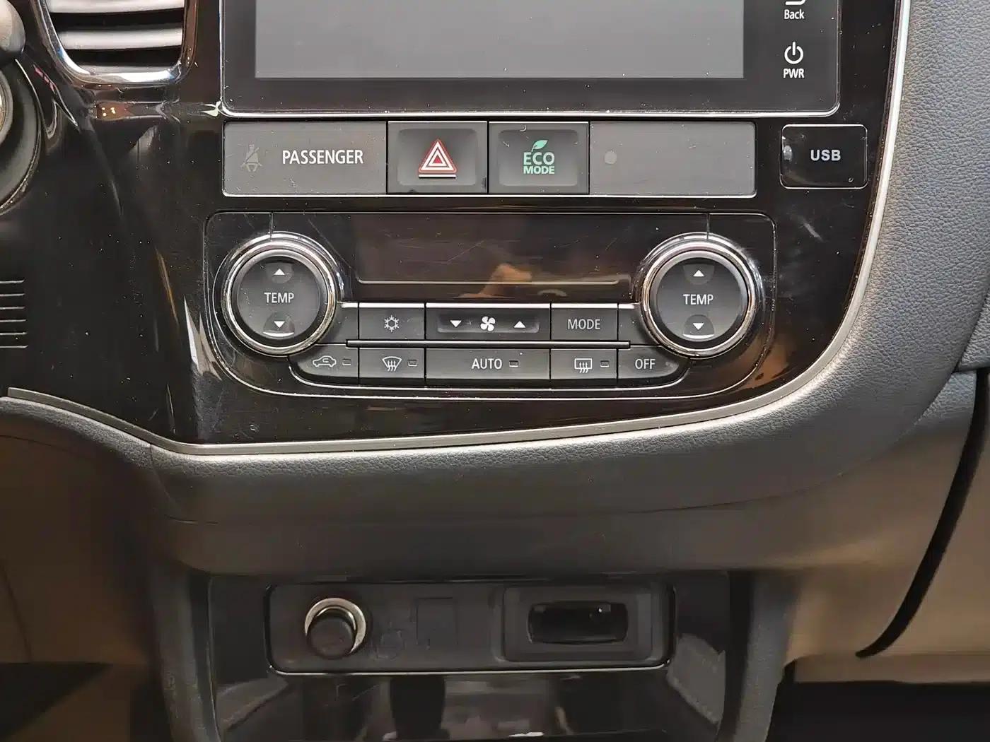 Outlander 2019 2.0L 2WD Enjoy Edition 5-seater National VI Emission Standard — миниатюра 17