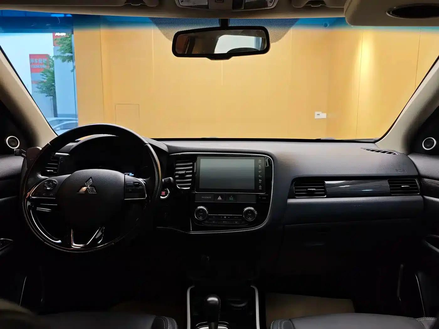 Outlander 2019 2.0L 2WD Enjoy Edition 5-seater National VI Emission Standard — миниатюра 20
