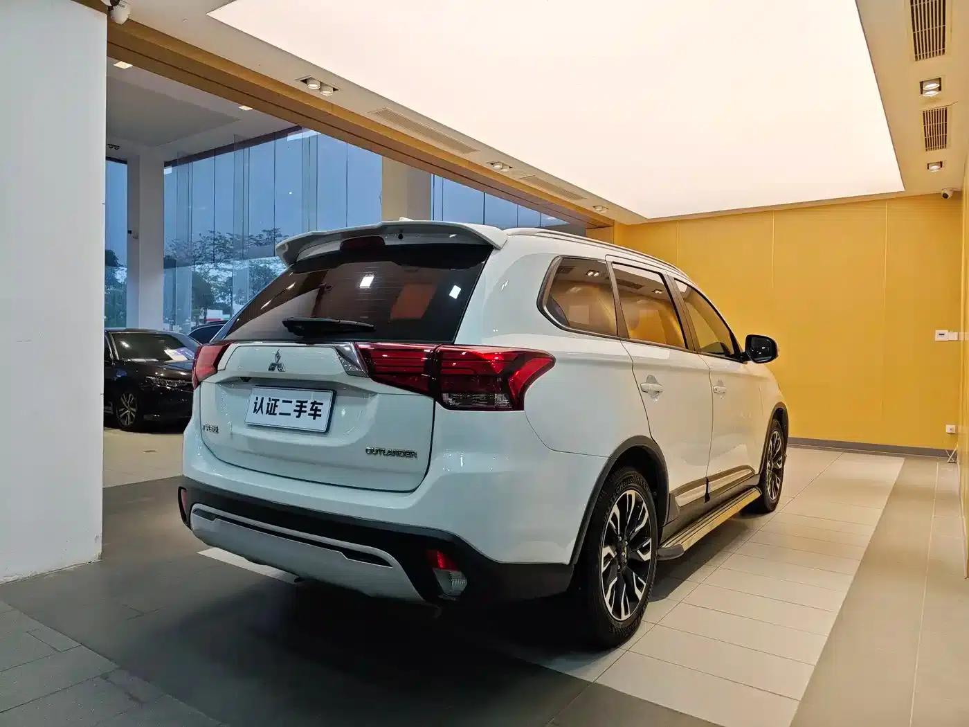 Outlander 2019 2.0L 2WD Enjoy Edition 5-seater National VI Emission Standard — миниатюра 30