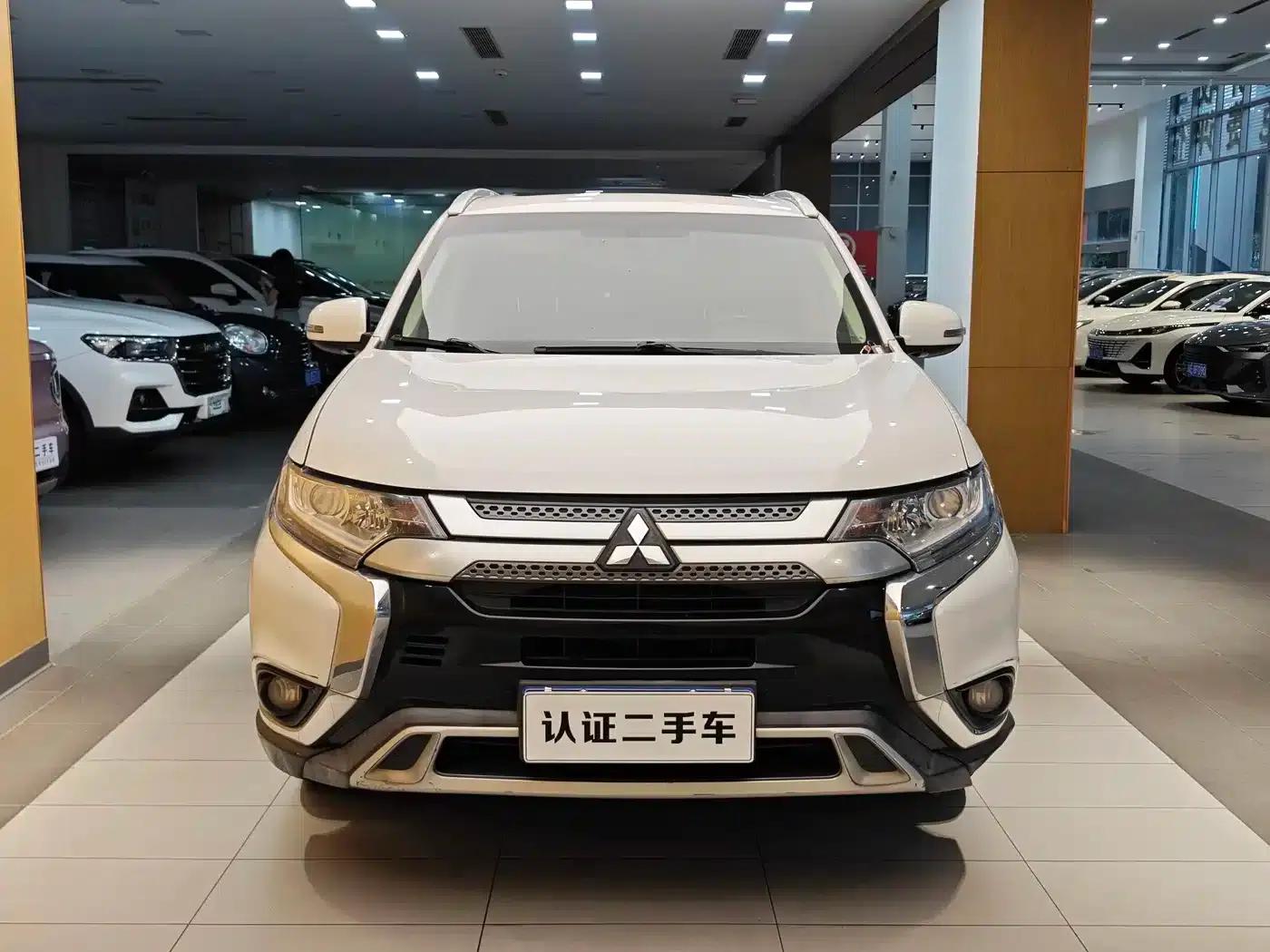 Outlander 2019 2.0L 2WD Enjoy Edition 5-seater National VI Emission Standard — миниатюра 4