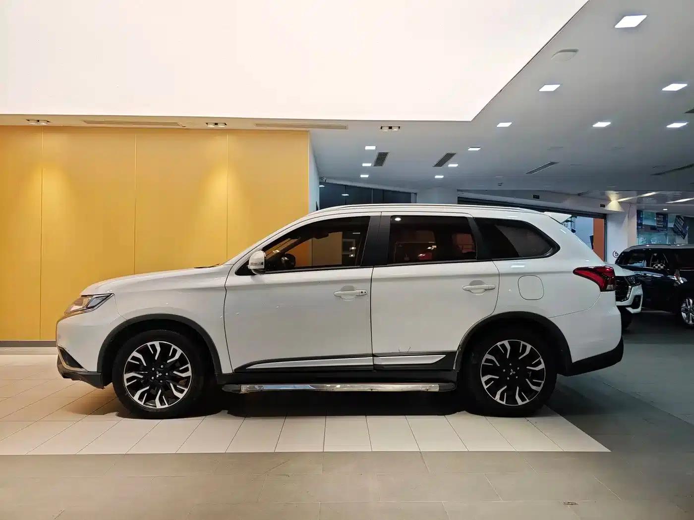 Outlander 2019 2.0L 2WD Enjoy Edition 5-seater National VI Emission Standard — миниатюра 7