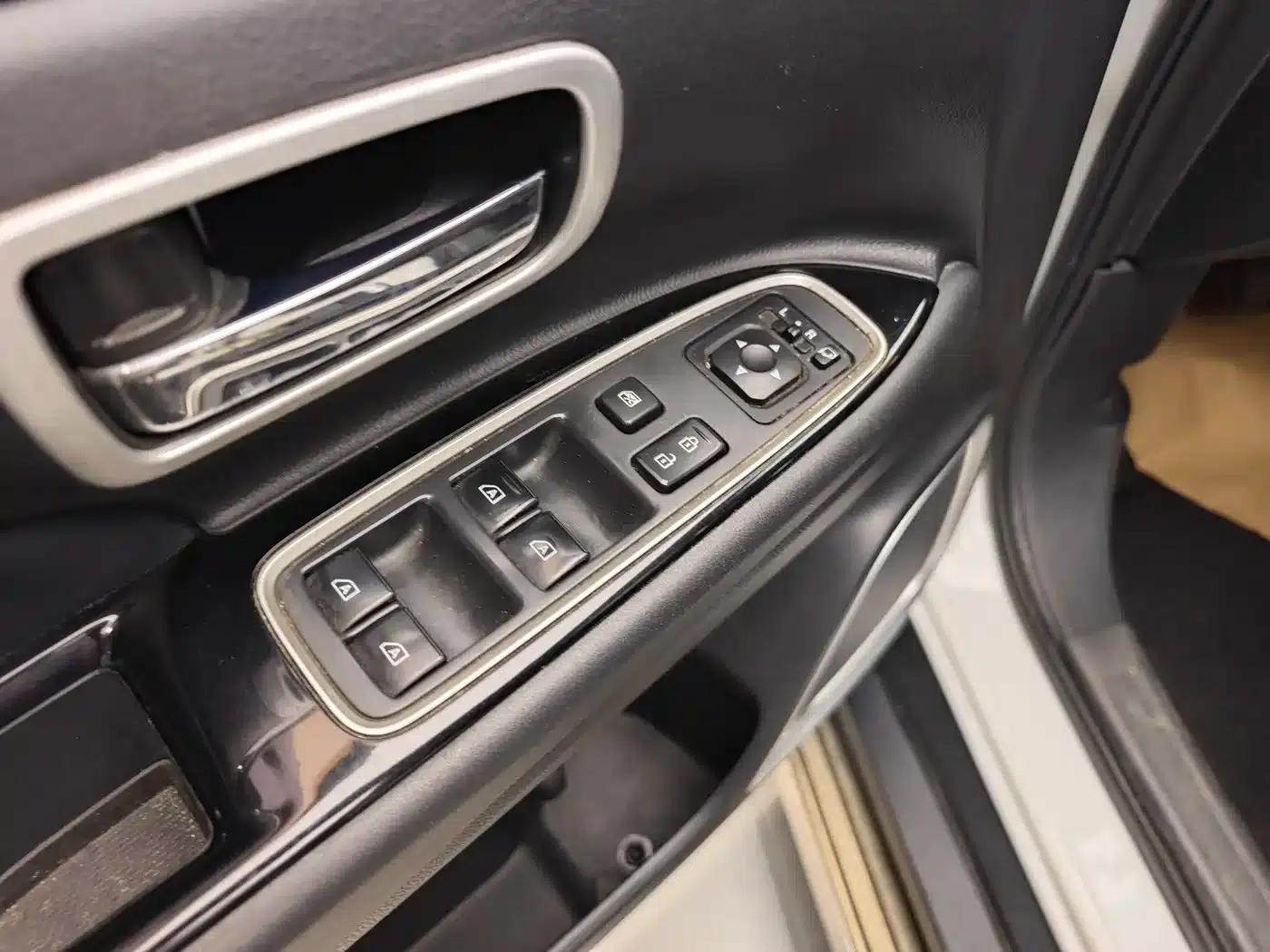 Outlander 2019 2.0L 2WD Enjoy Edition 5-seater National VI Emission Standard — миниатюра 10