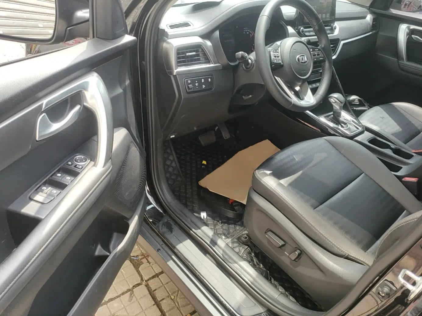 Kia Sportage R 2019 2.0L Automatic Smart Luxury Edition — миниатюра 19