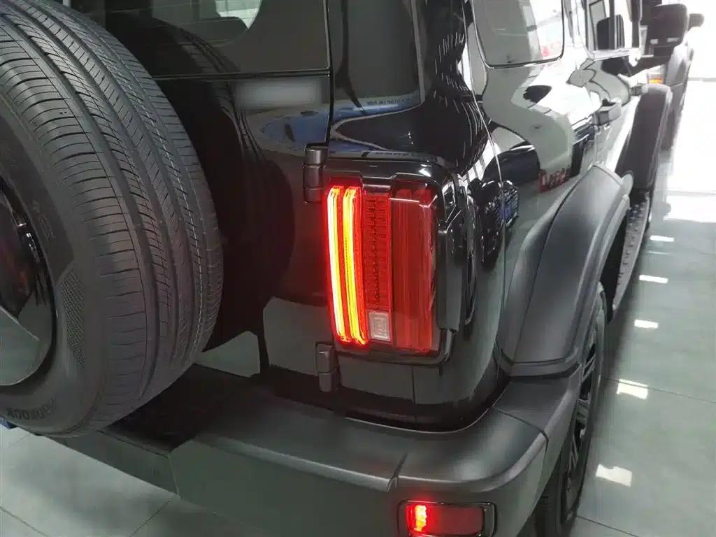Tank 300 2023 Off-Road Edition 2.0T Conqueror — миниатюра 8